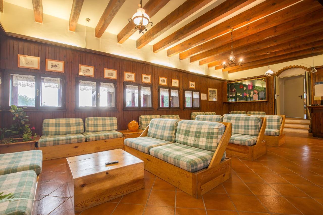Hotel La Piccola Baita Терминило Екстериор снимка